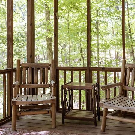 Pet Friendly Luxury Cabin Near Helen With Fire Pit クリーブランド エクステリア 写真