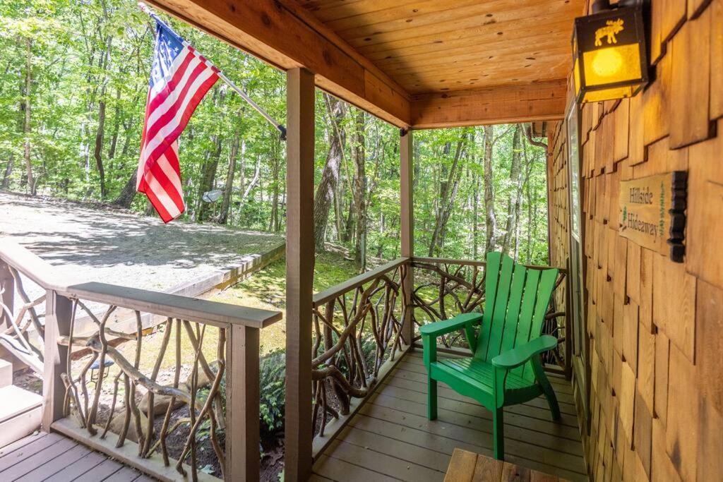 Pet Friendly Luxury Cabin Near Helen With Fire Pit クリーブランド エクステリア 写真