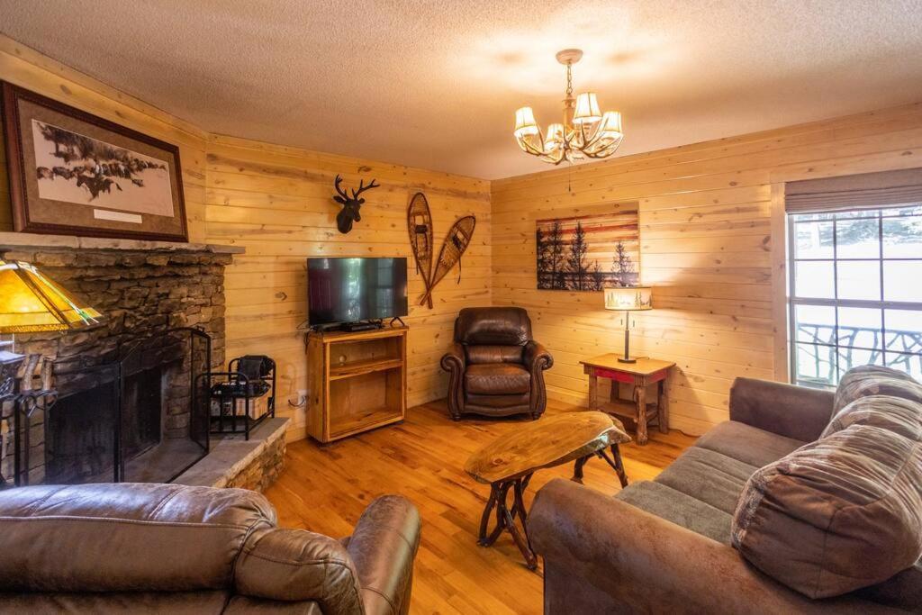 Pet Friendly Luxury Cabin Near Helen With Fire Pit クリーブランド エクステリア 写真