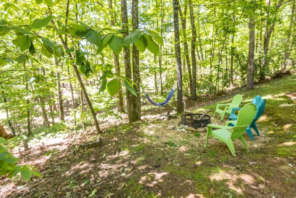 Pet Friendly Luxury Cabin Near Helen With Fire Pit クリーブランド エクステリア 写真