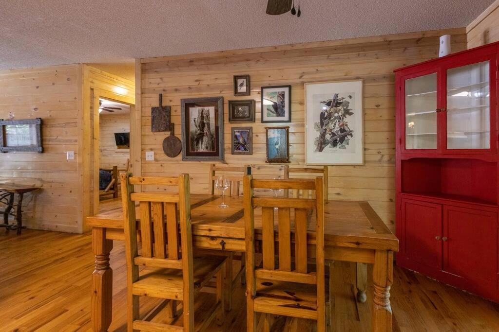 Pet Friendly Luxury Cabin Near Helen With Fire Pit クリーブランド エクステリア 写真