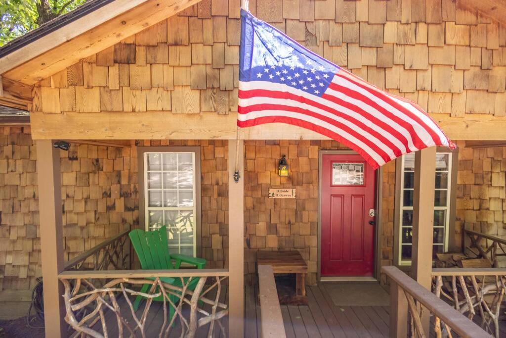 Pet Friendly Luxury Cabin Near Helen With Fire Pit クリーブランド エクステリア 写真