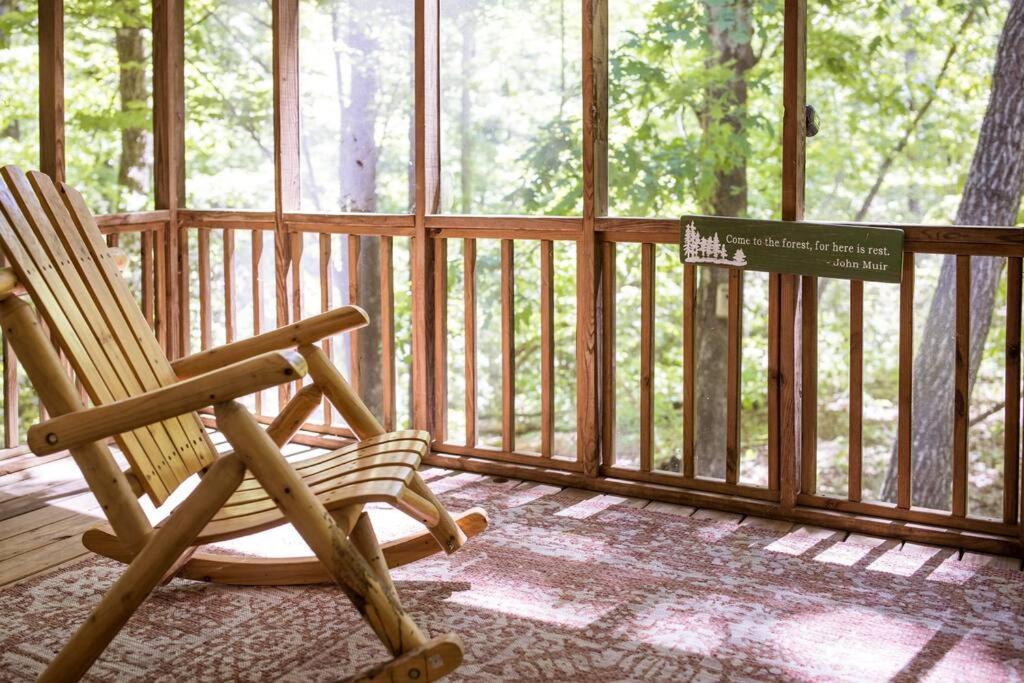 Pet Friendly Luxury Cabin Near Helen With Fire Pit クリーブランド エクステリア 写真