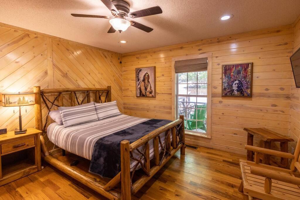 Pet Friendly Luxury Cabin Near Helen With Fire Pit クリーブランド エクステリア 写真
