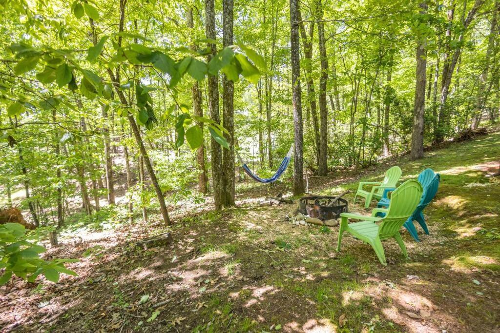 Pet Friendly Luxury Cabin Near Helen With Fire Pit クリーブランド エクステリア 写真